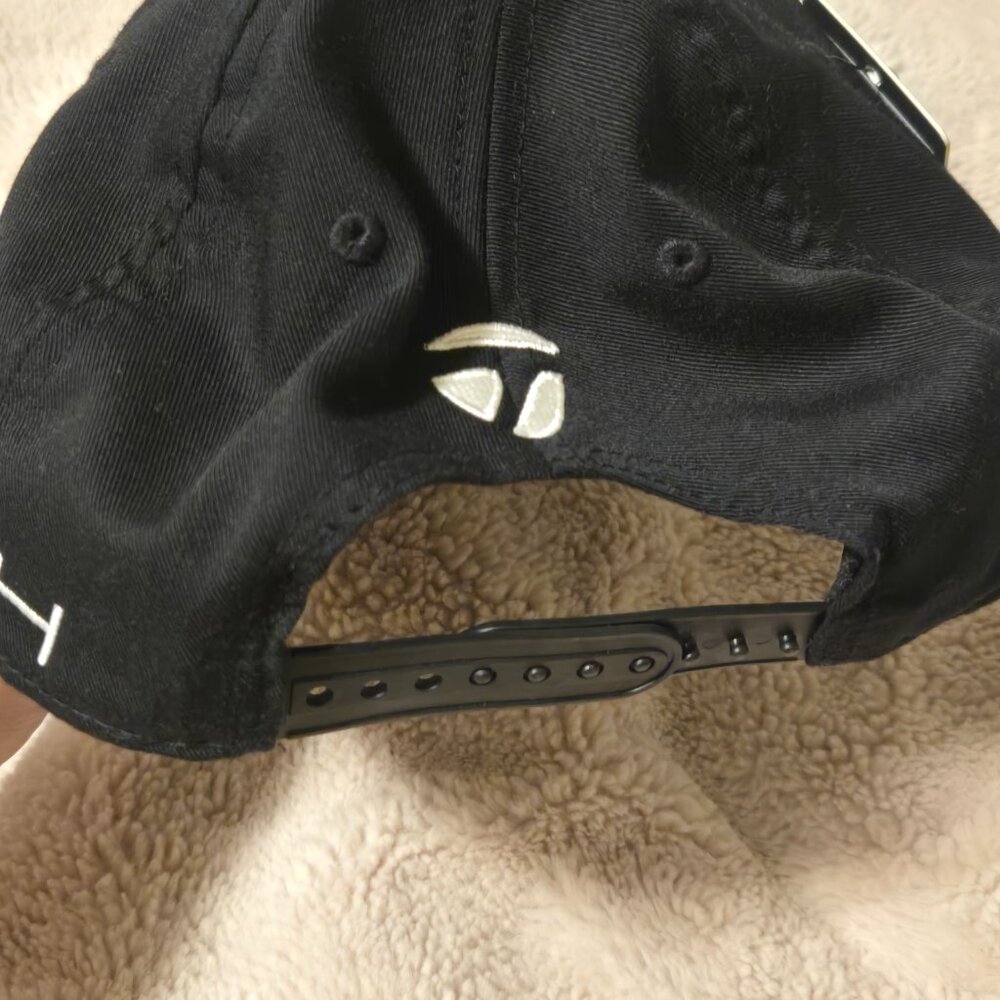 TaylorMade Snapback Cap BRAND NEW - Picture 5 of 10